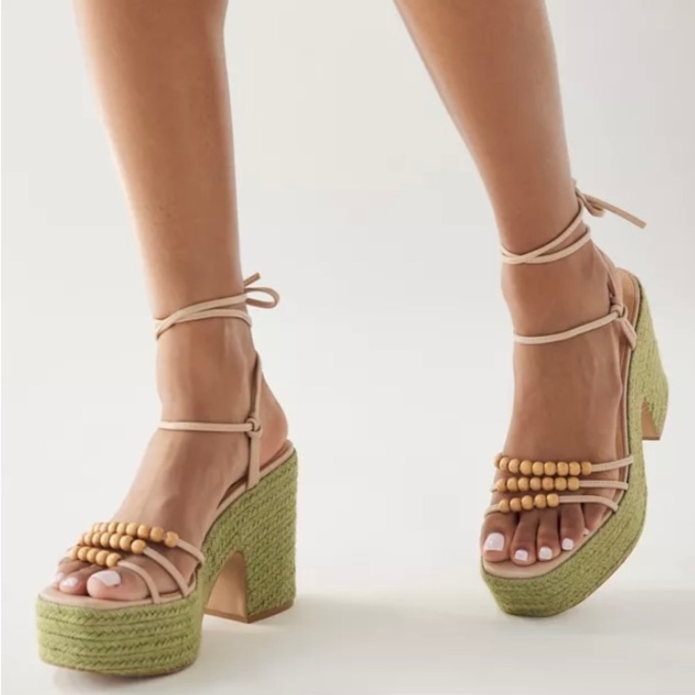 Urban Outfitters Marabelle Beaded Platform Heels NWOB, Tan/Green, Size 8